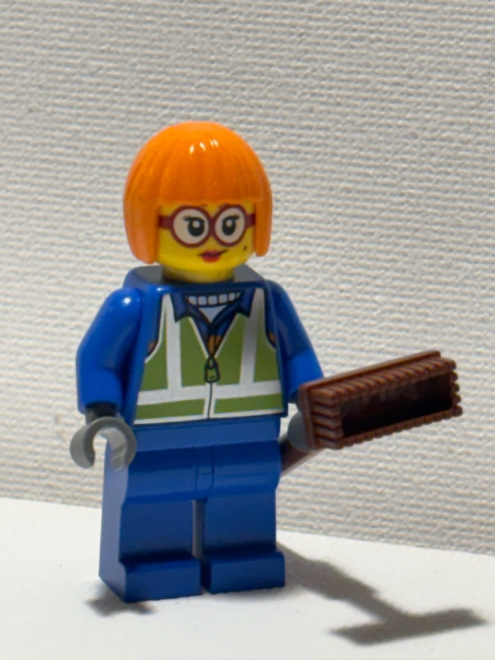 Lego City Adventure Calendar Set 60303-1 Shirley Keeper With broom Minifigures